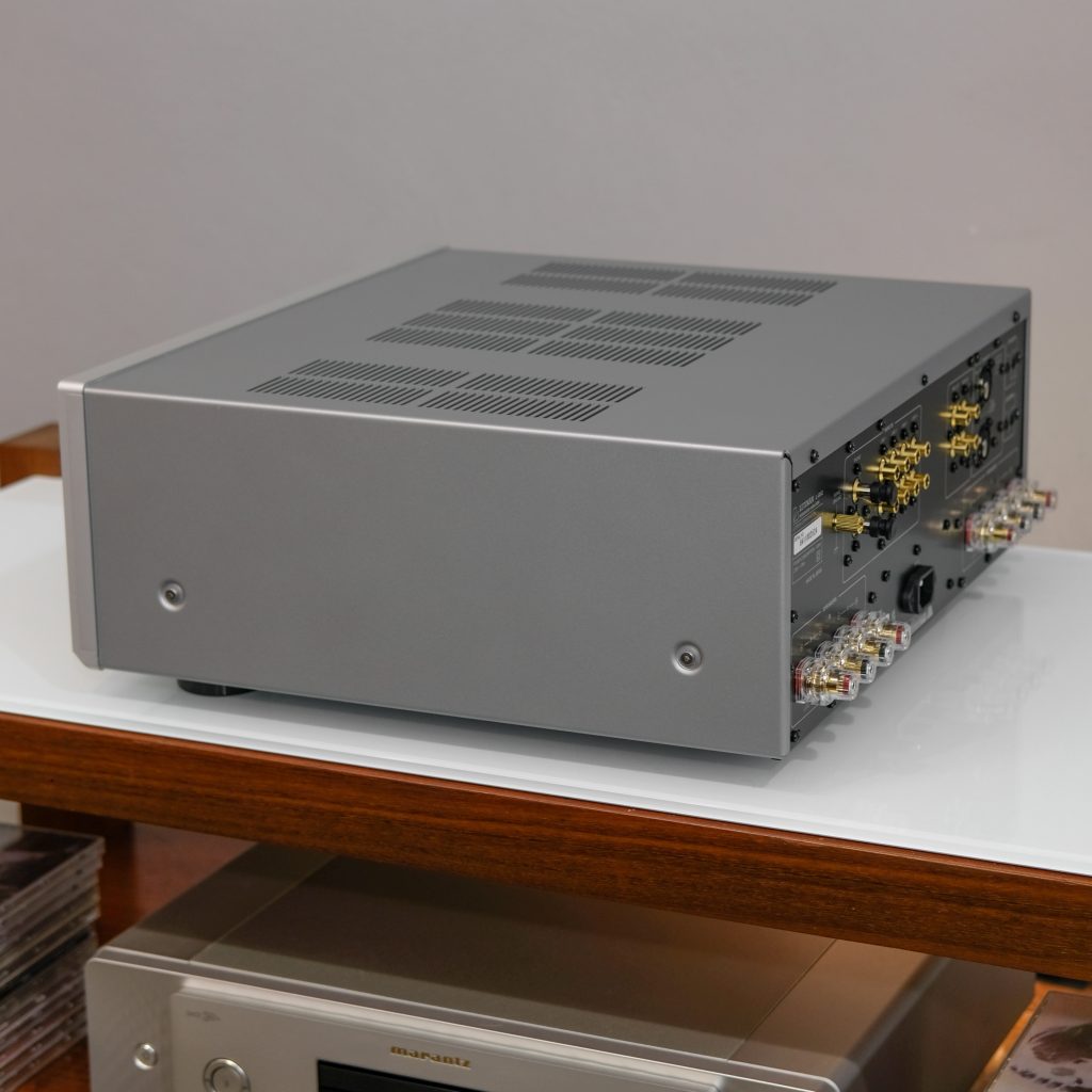 ラックスマン L-505Z – 100W ハイエンド・インテグレーテッドアンプ