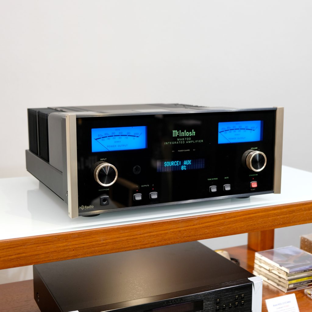 McIntosh MA6700