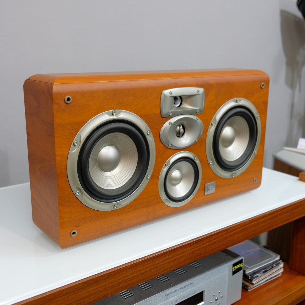 JBL Studio LC2