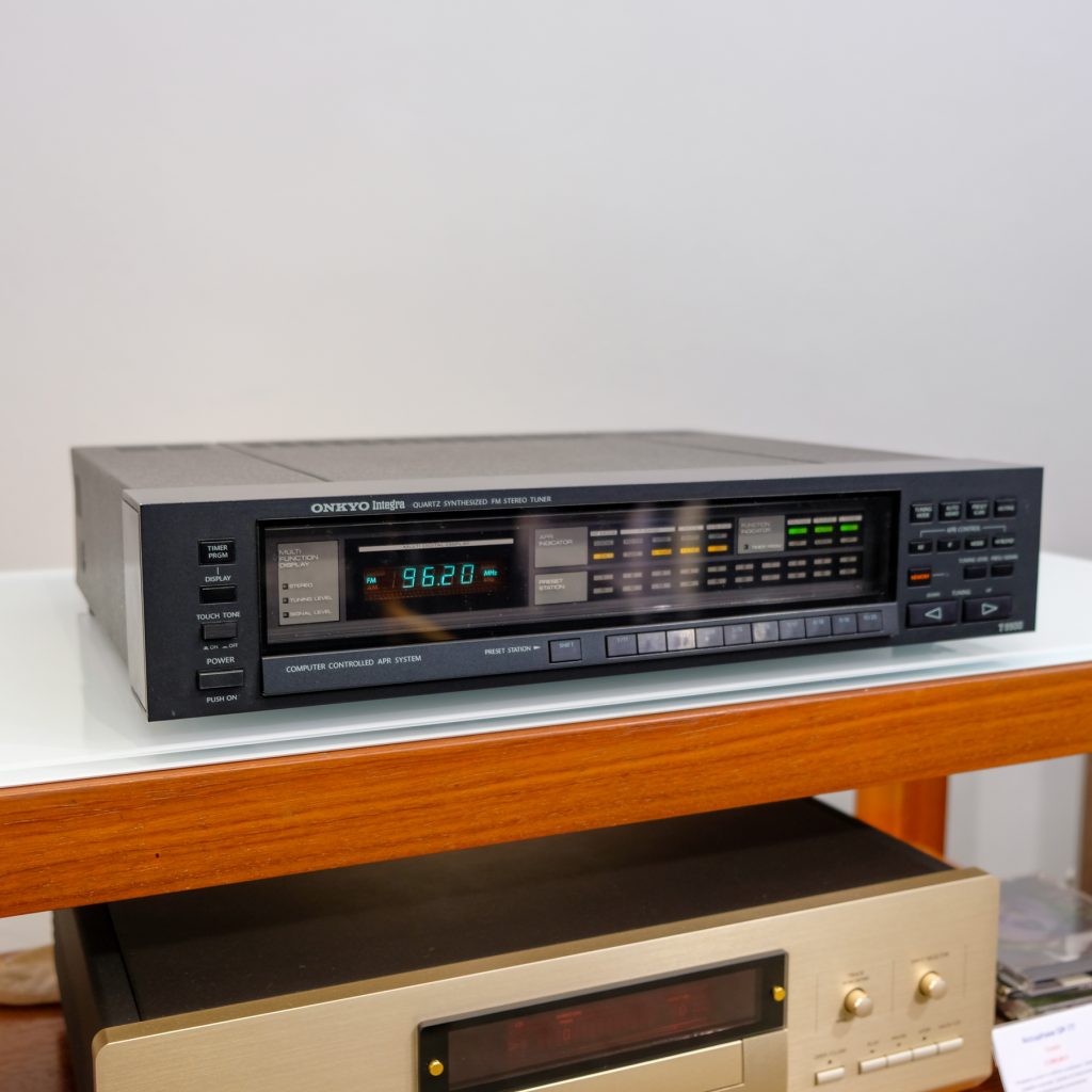 Onkyo T-9900