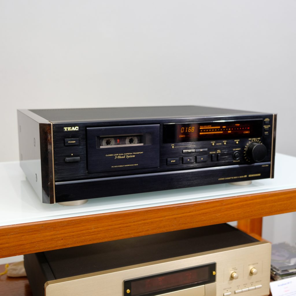Teac V-9000