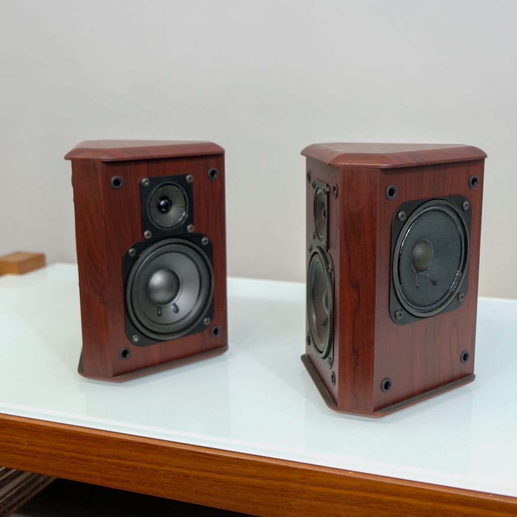 Jamo Surround 200