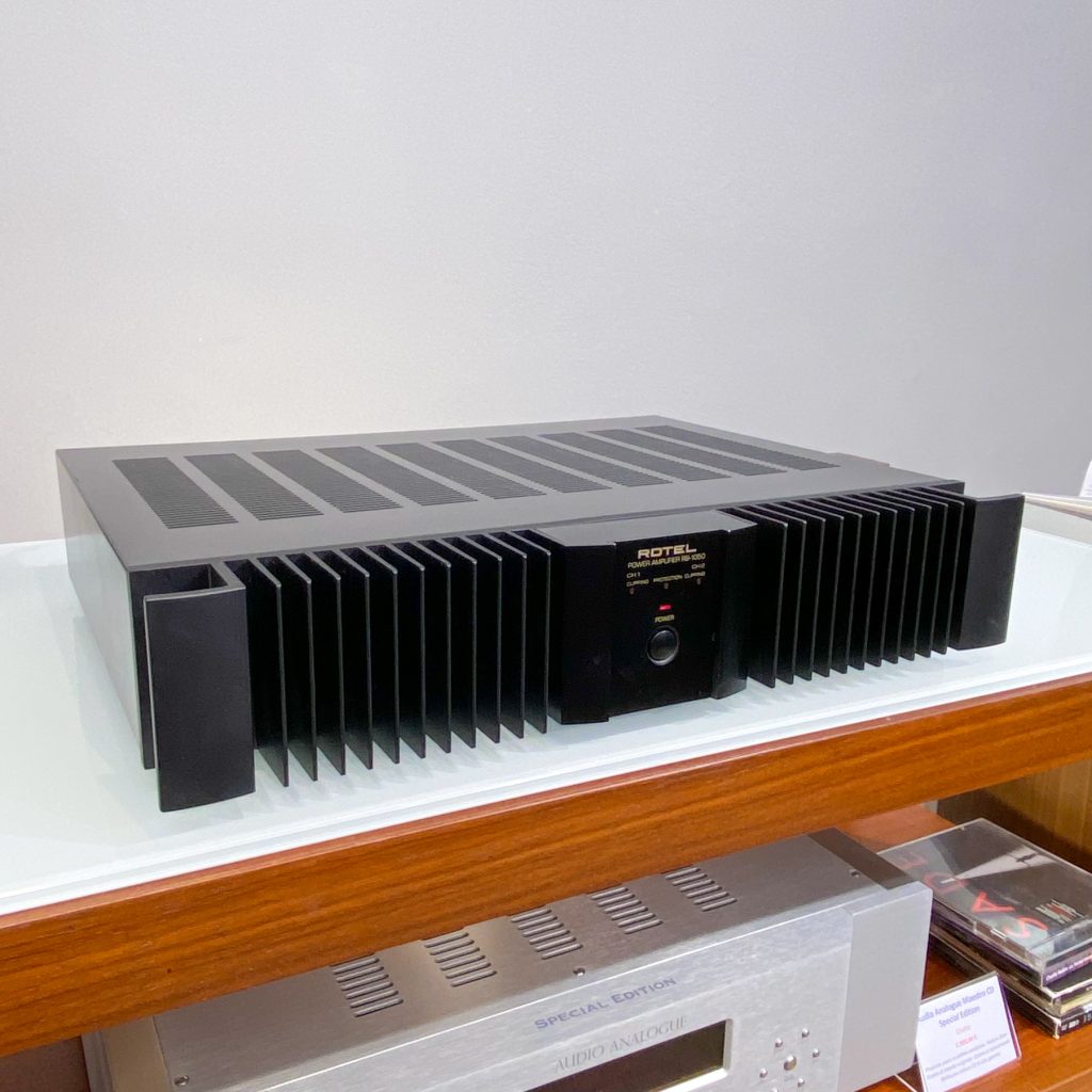 Rotel RB-1050