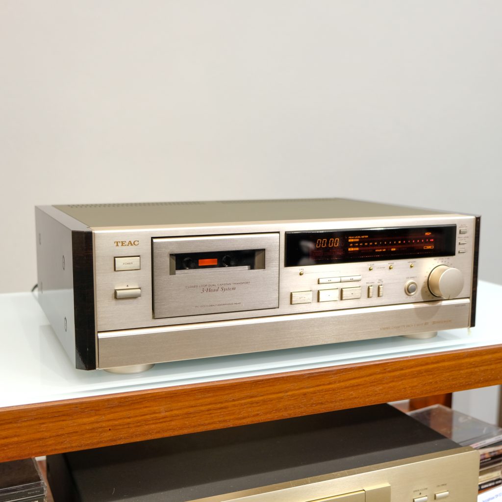 Teac V-9000