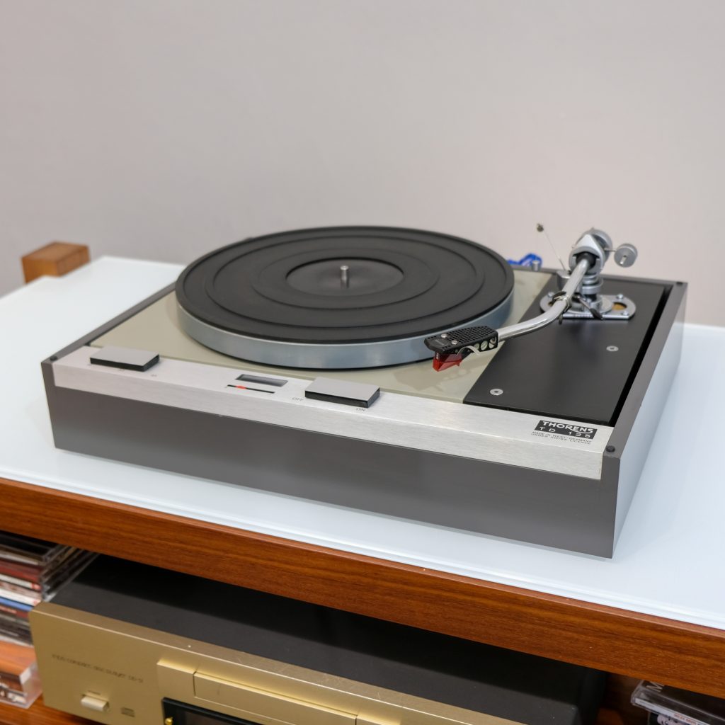 Thorens TD125