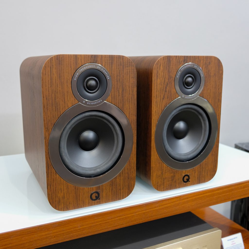 Q Acoustic 3030i