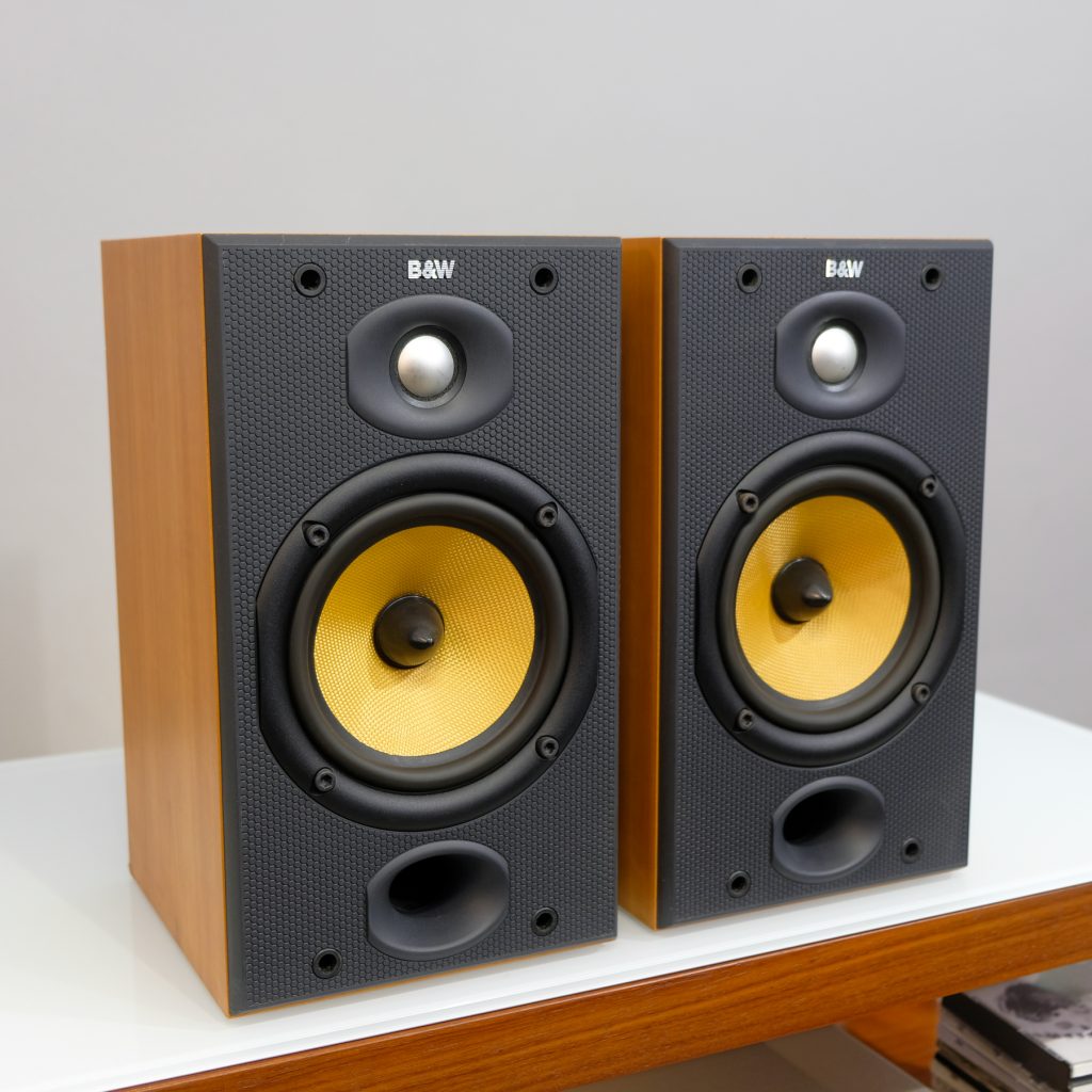 B&W DM601 S2