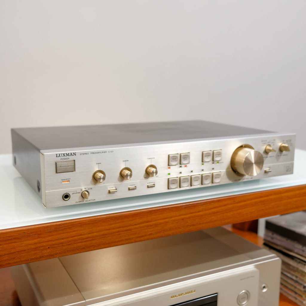 Luxman C-03