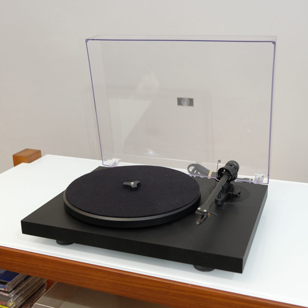 Pro-Ject Debut III