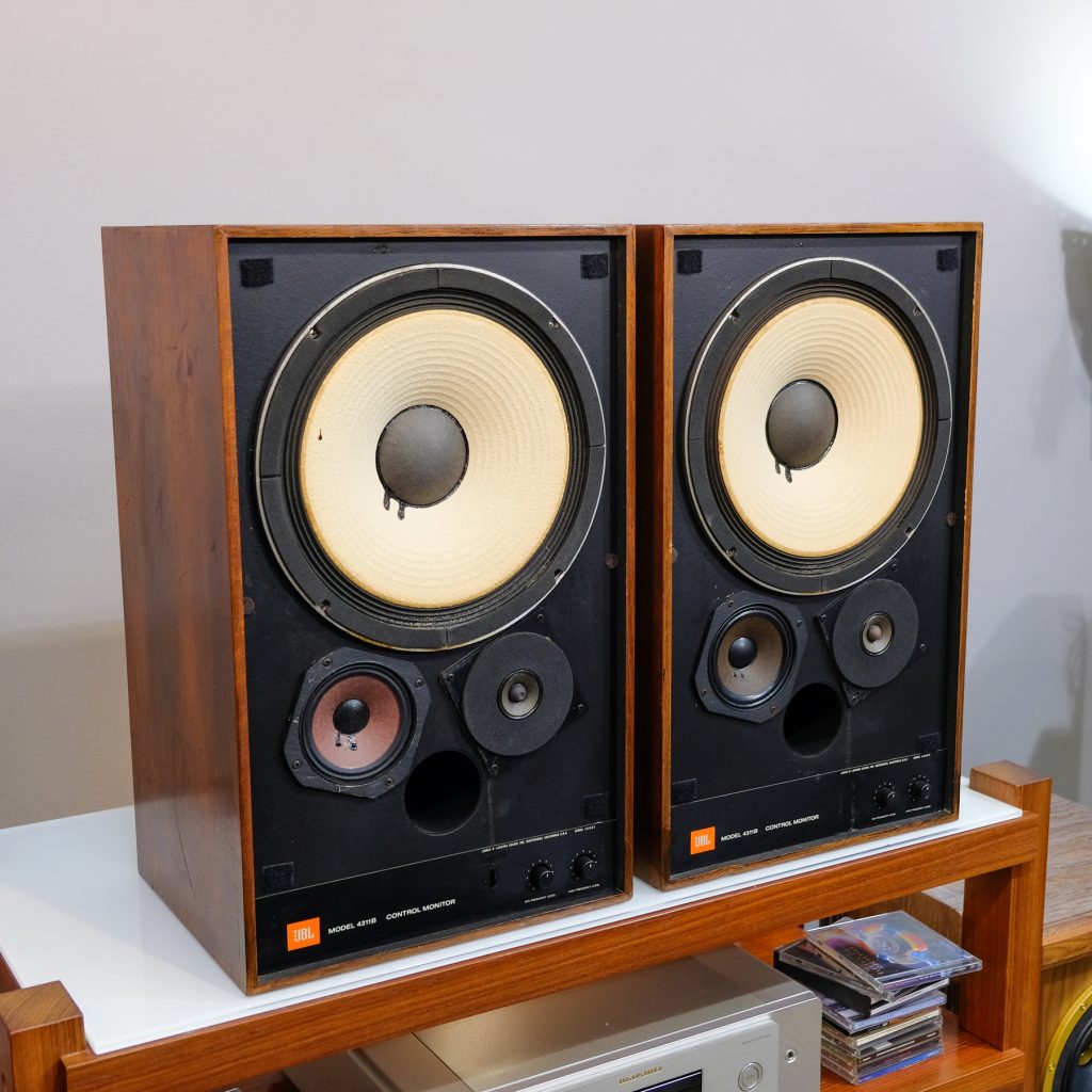 JBL 4311B