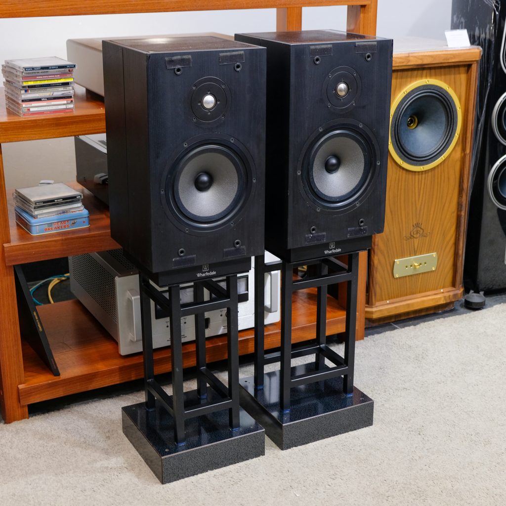 Wharfedale Coleridge con stand