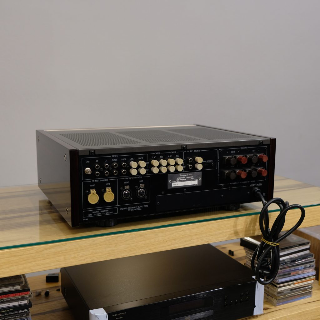 アキュフェーズ Accuphase E-305V ジャンク品 手渡し限定 アキュフェーズ Accuphase E-305V ジャンク品 手渡し限定