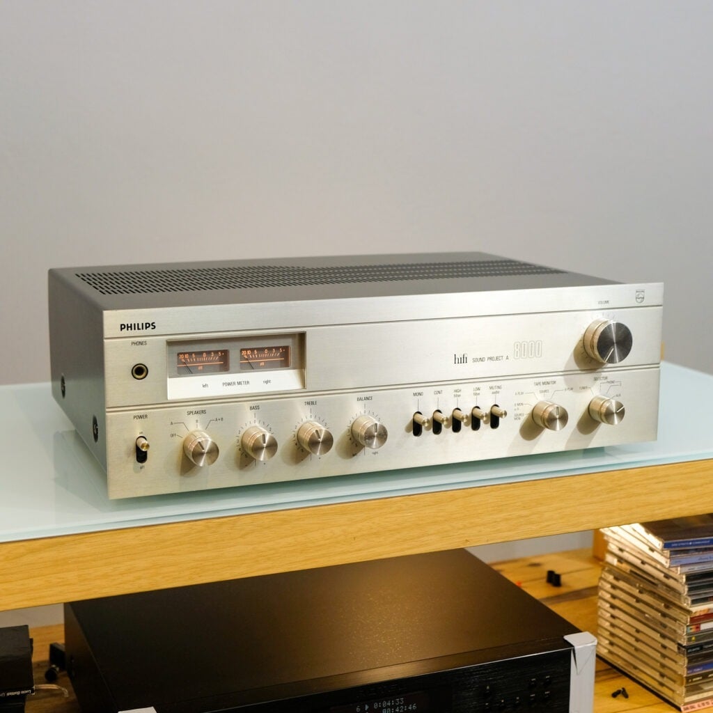 Philips A8000