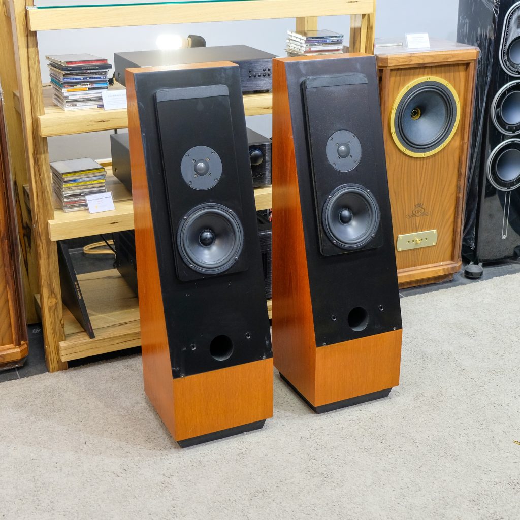 Thiel CS1.2