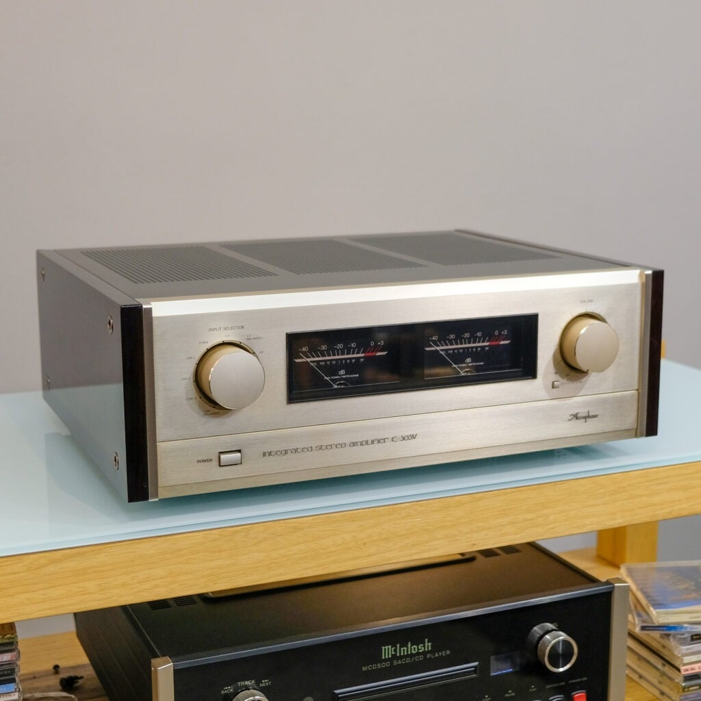 Accuphase E-305V