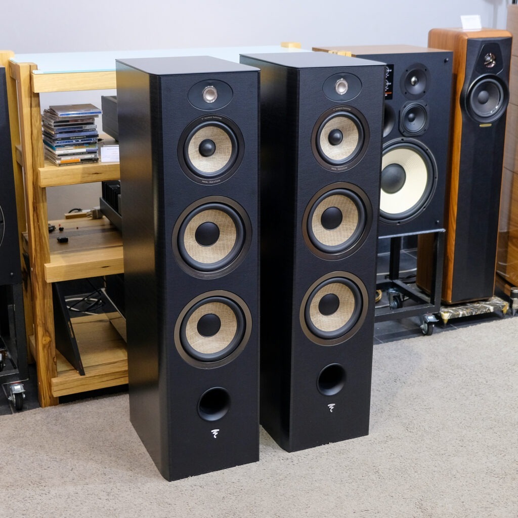 Focal Aria 948