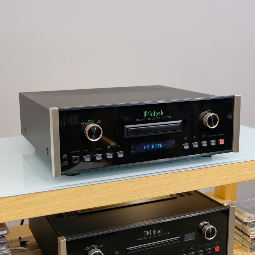 McIntosh MCD201