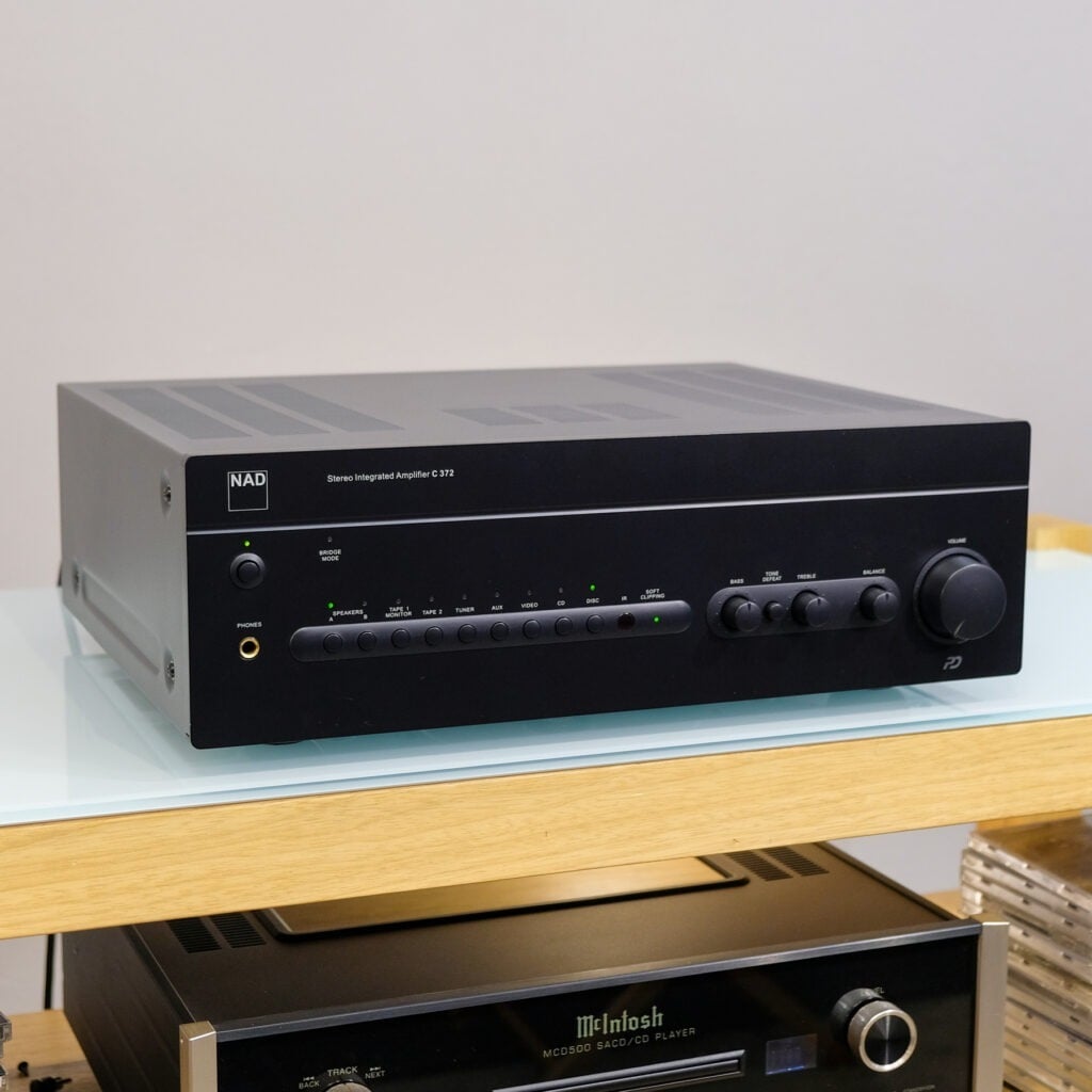 Nad C372