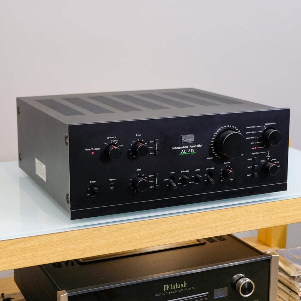 Sansui AU-819