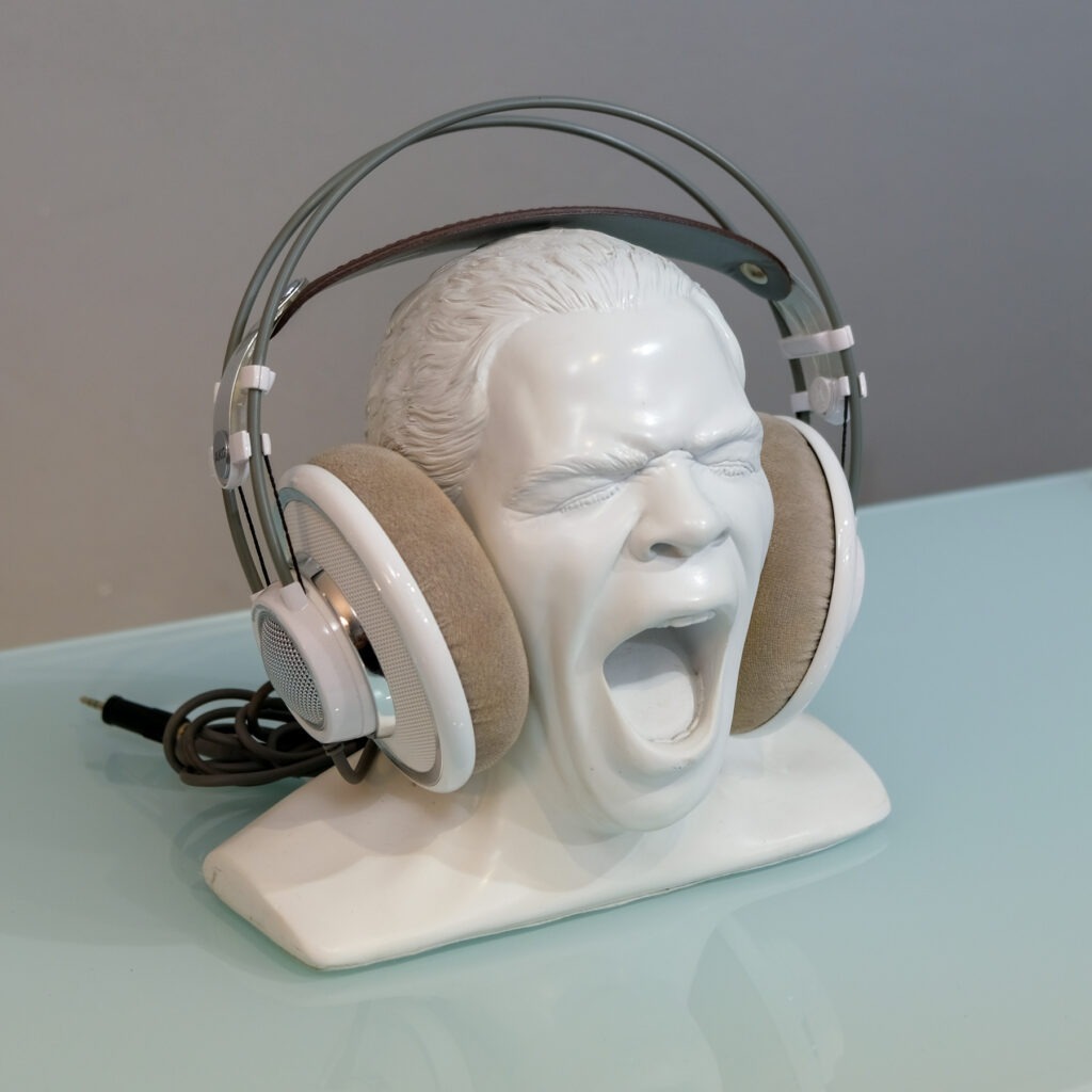 AKG K701