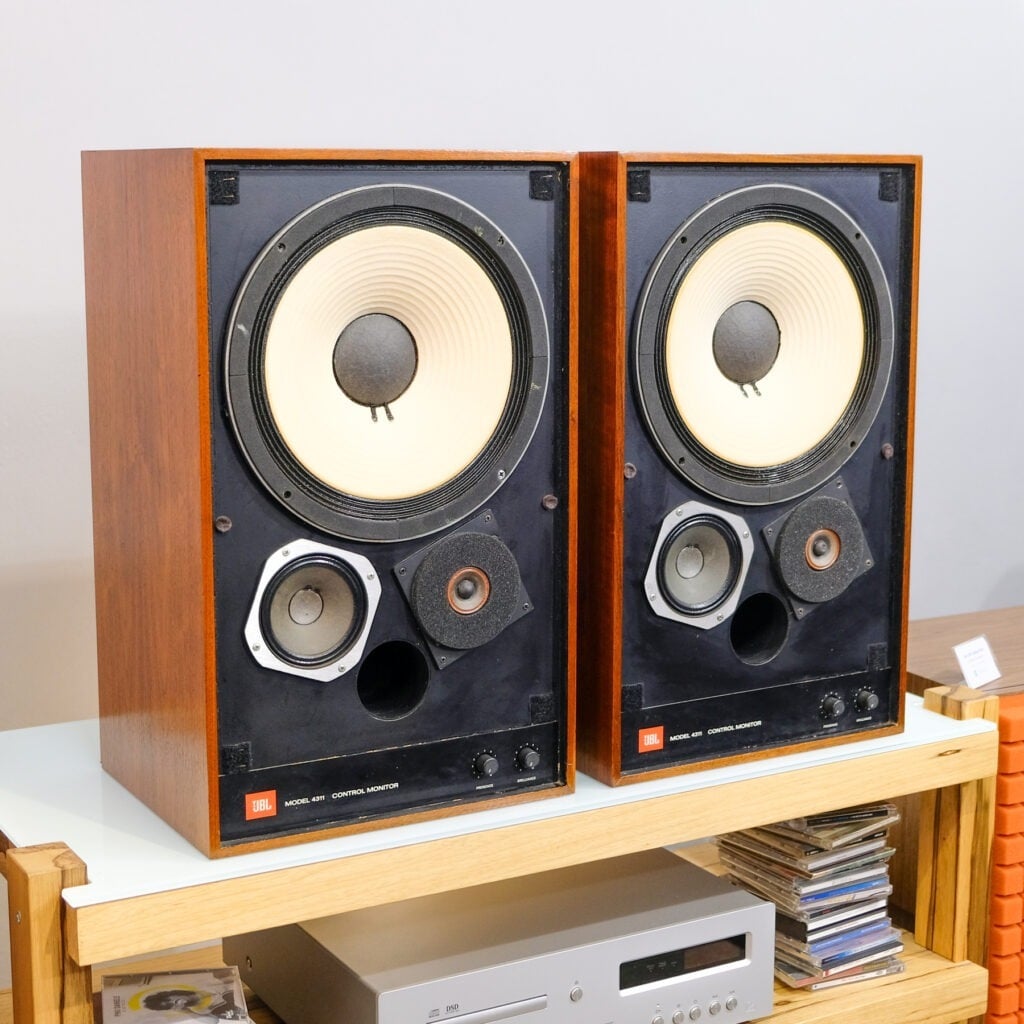 JBL 4311