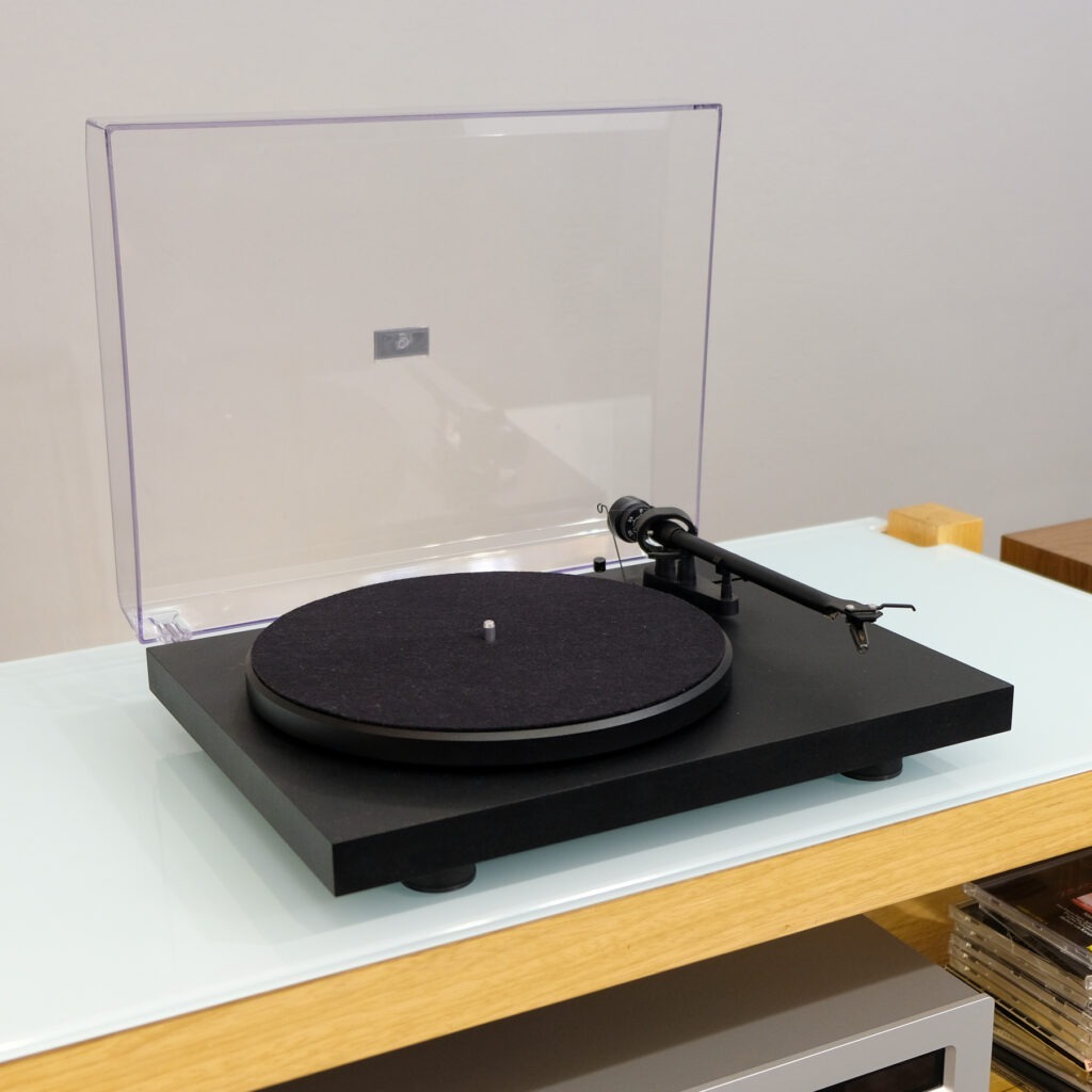 Pro-Ject Debut III Phono USB