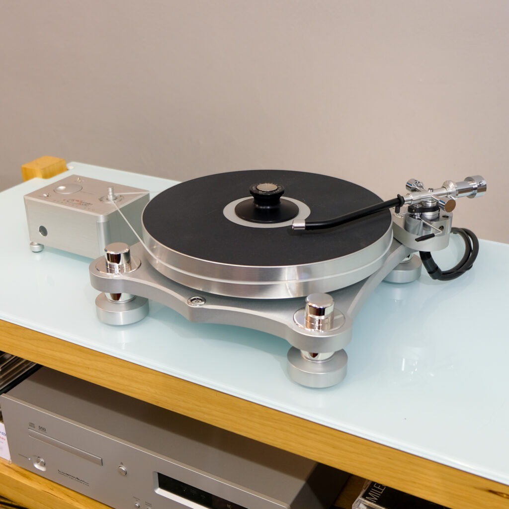 Aemilia Audio Project Quattro Evo + Stax UA-7