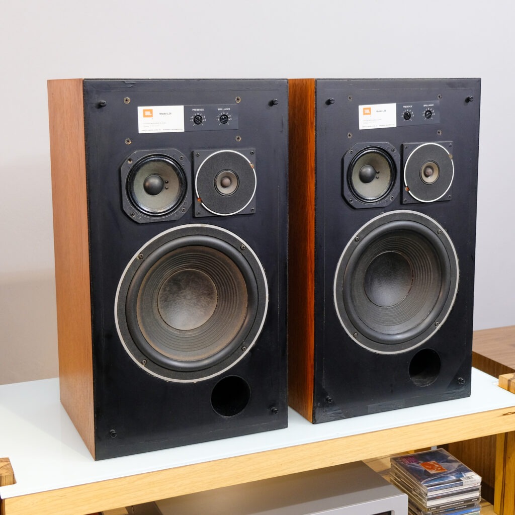 JBL L36