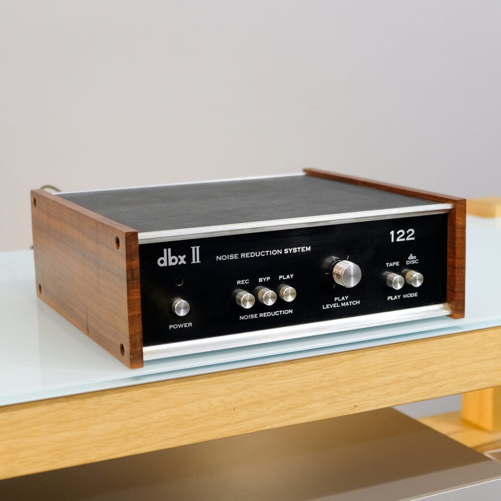 DBX II 122