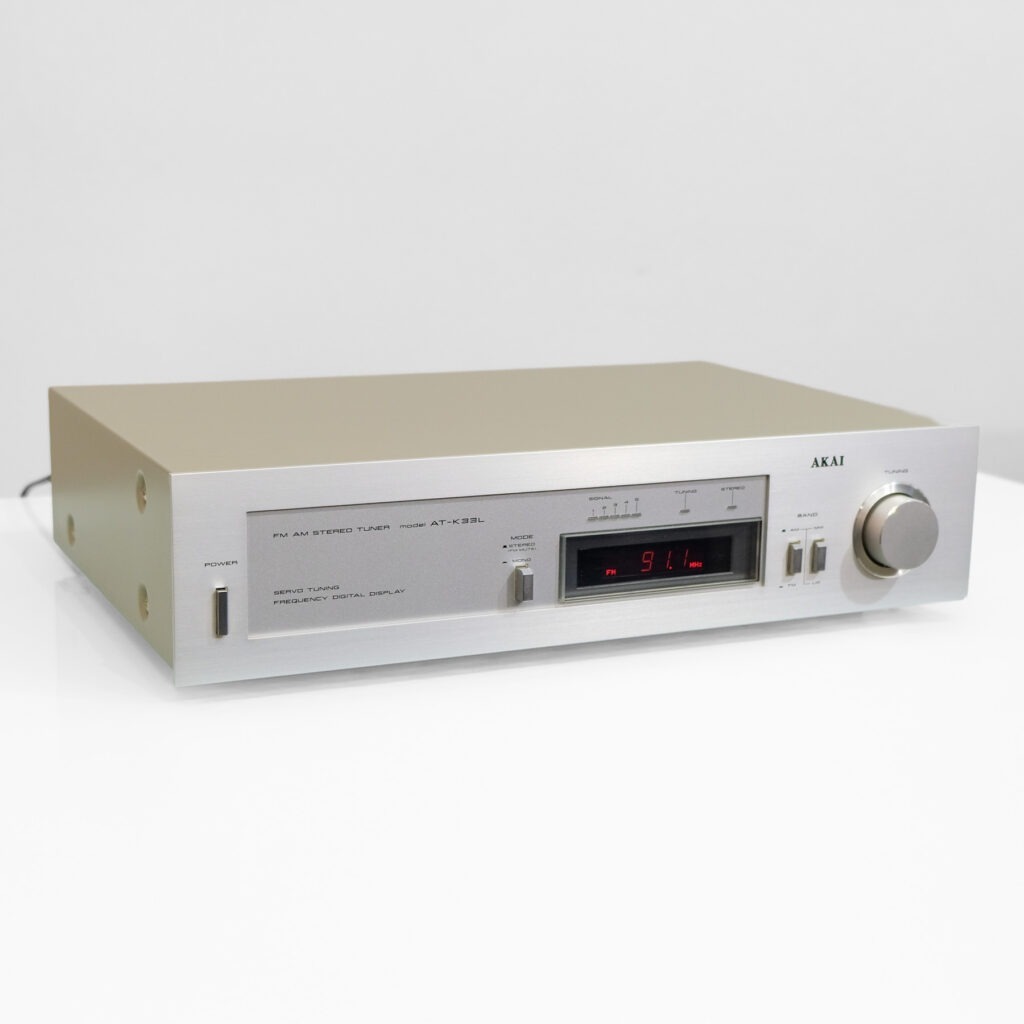 Akai AT-K33L