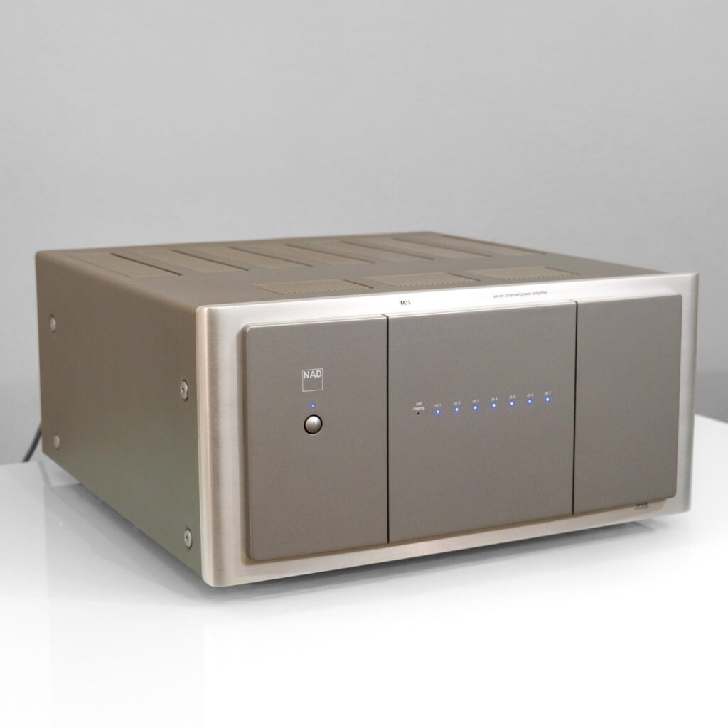 Nad M25