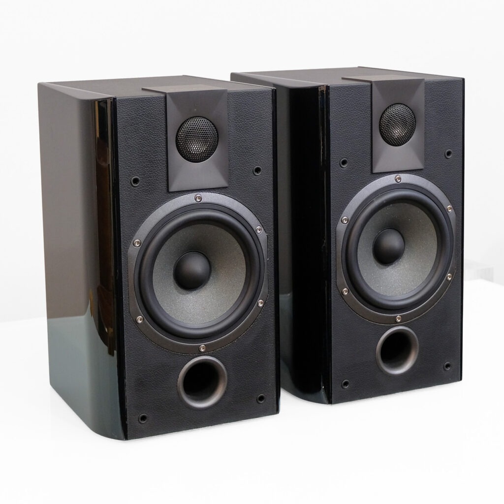 Focal 705V