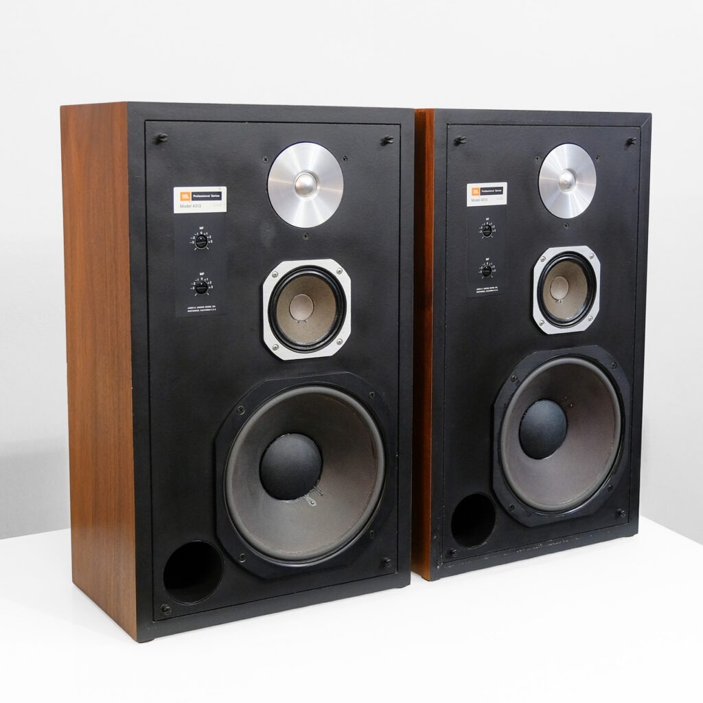 JBL 4313