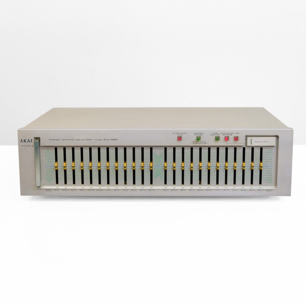 Akai EA-G90
