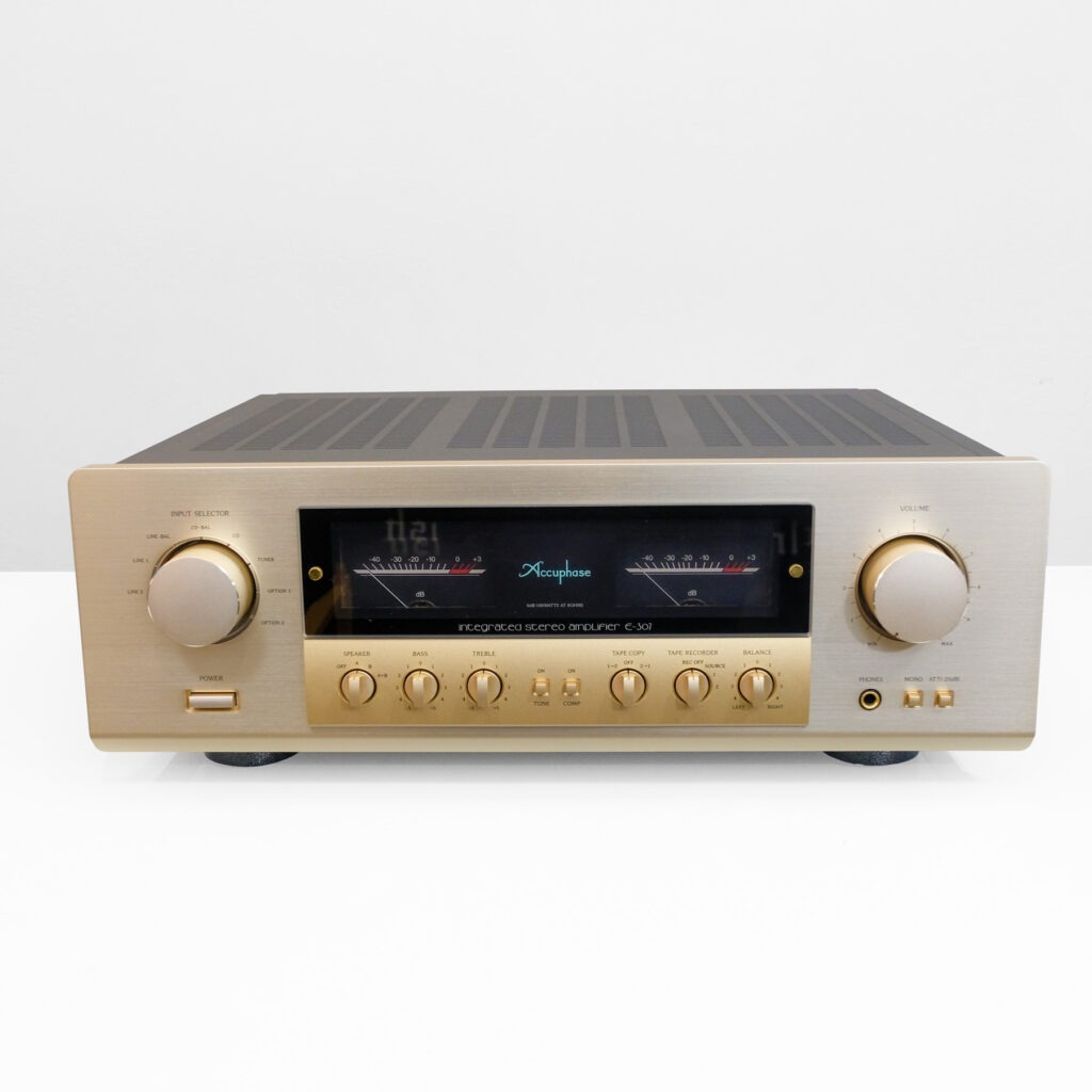 Accuphase E-307