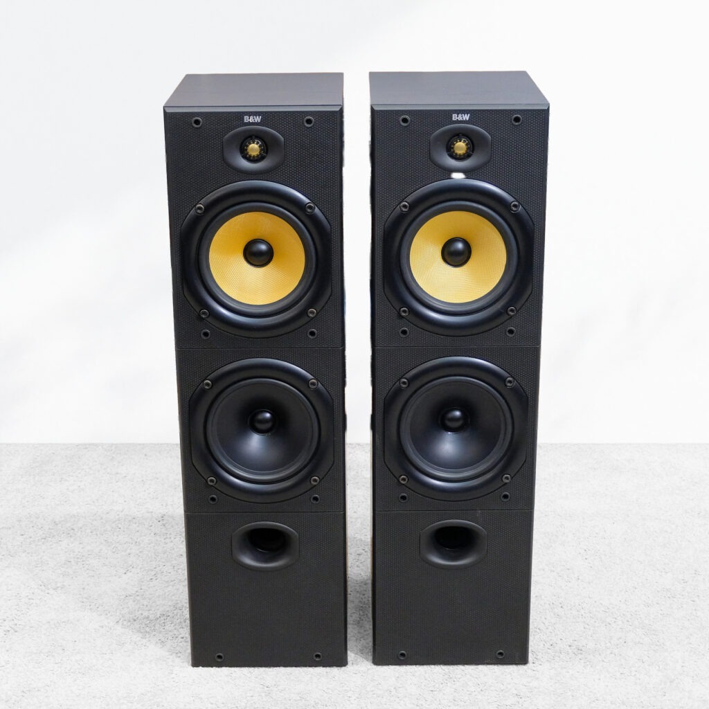 B&W DM603