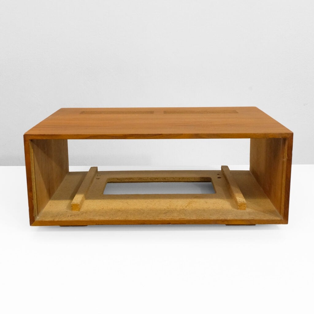 Cabinet per amplificatori Sansui