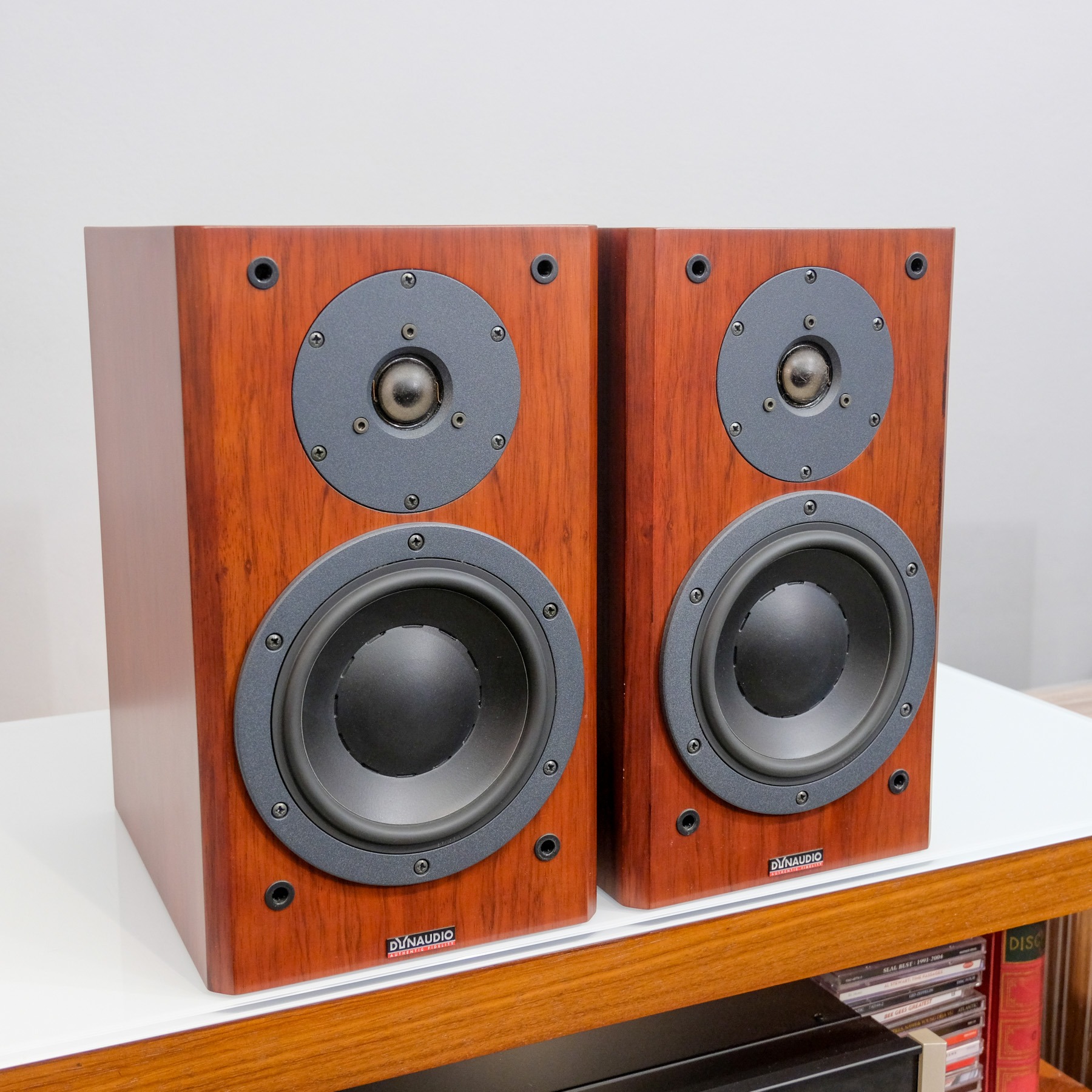 Dynaudio Focus 140