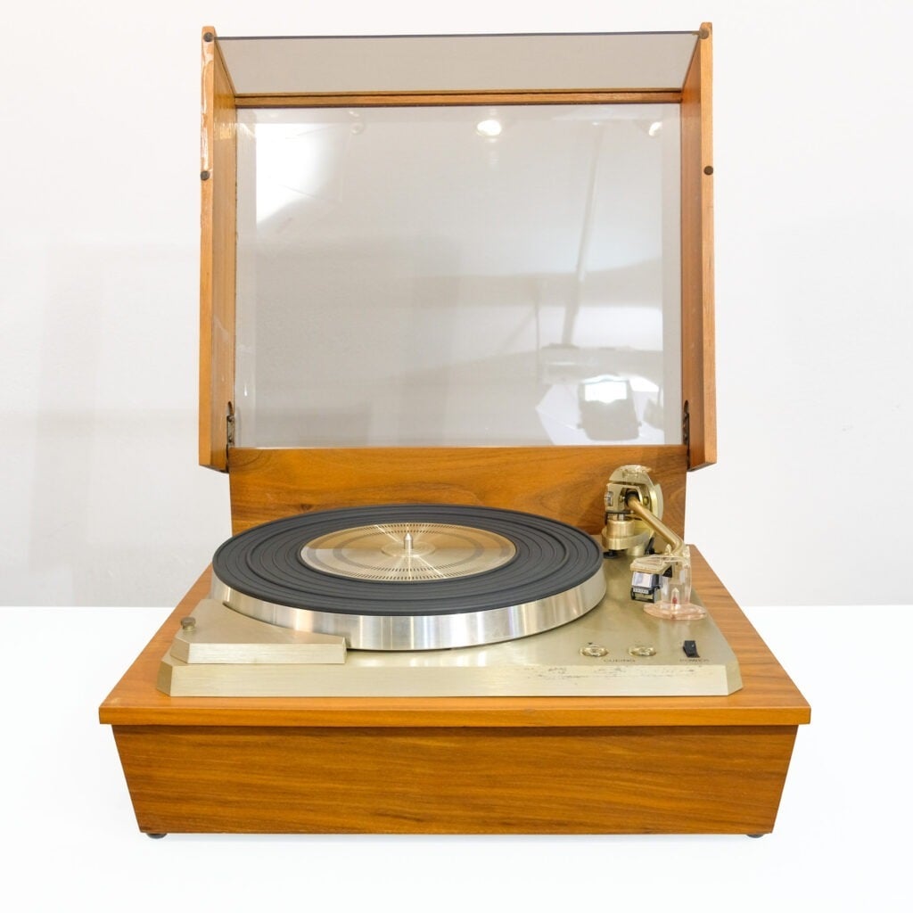 Empire Troubadour 698