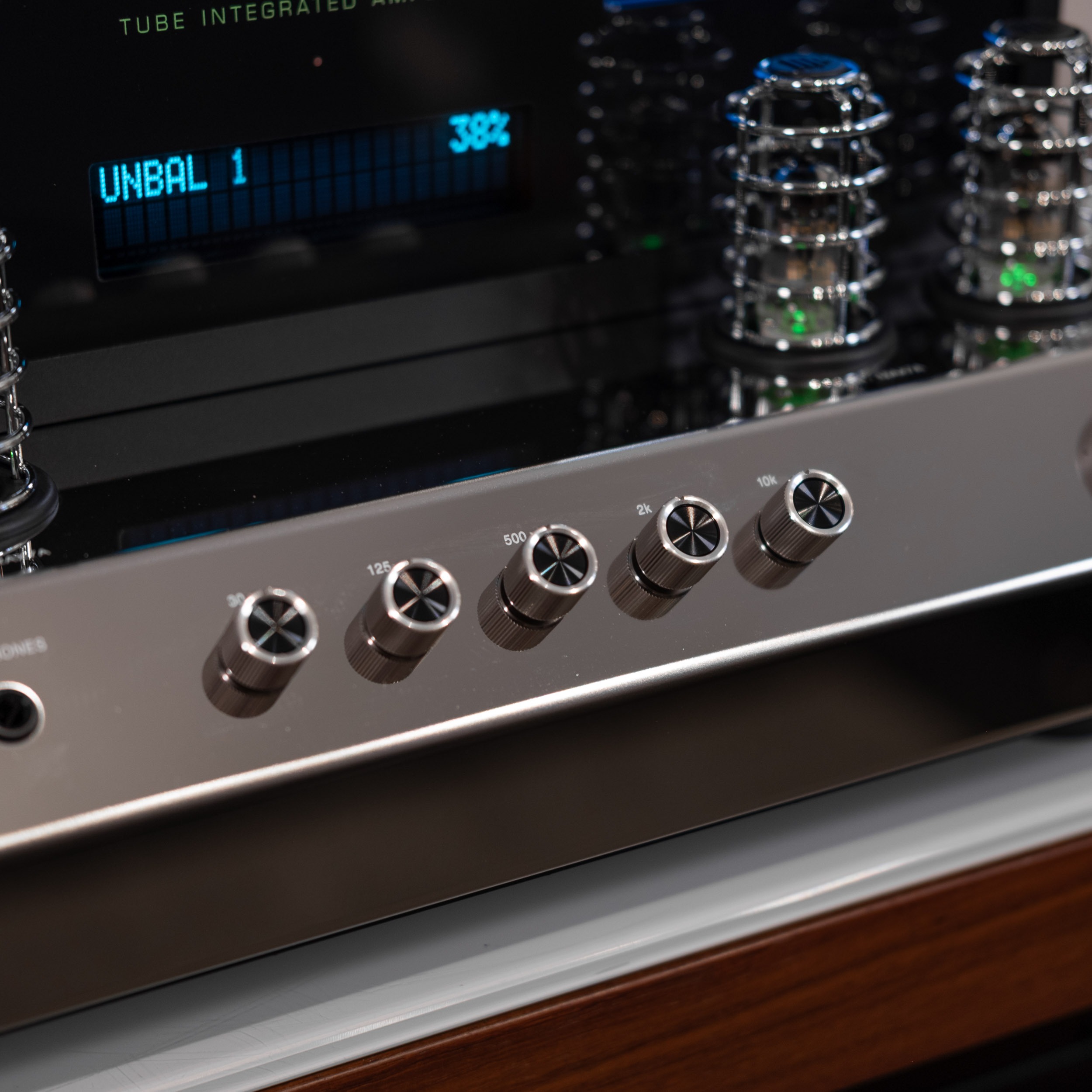 McIntosh MA2375