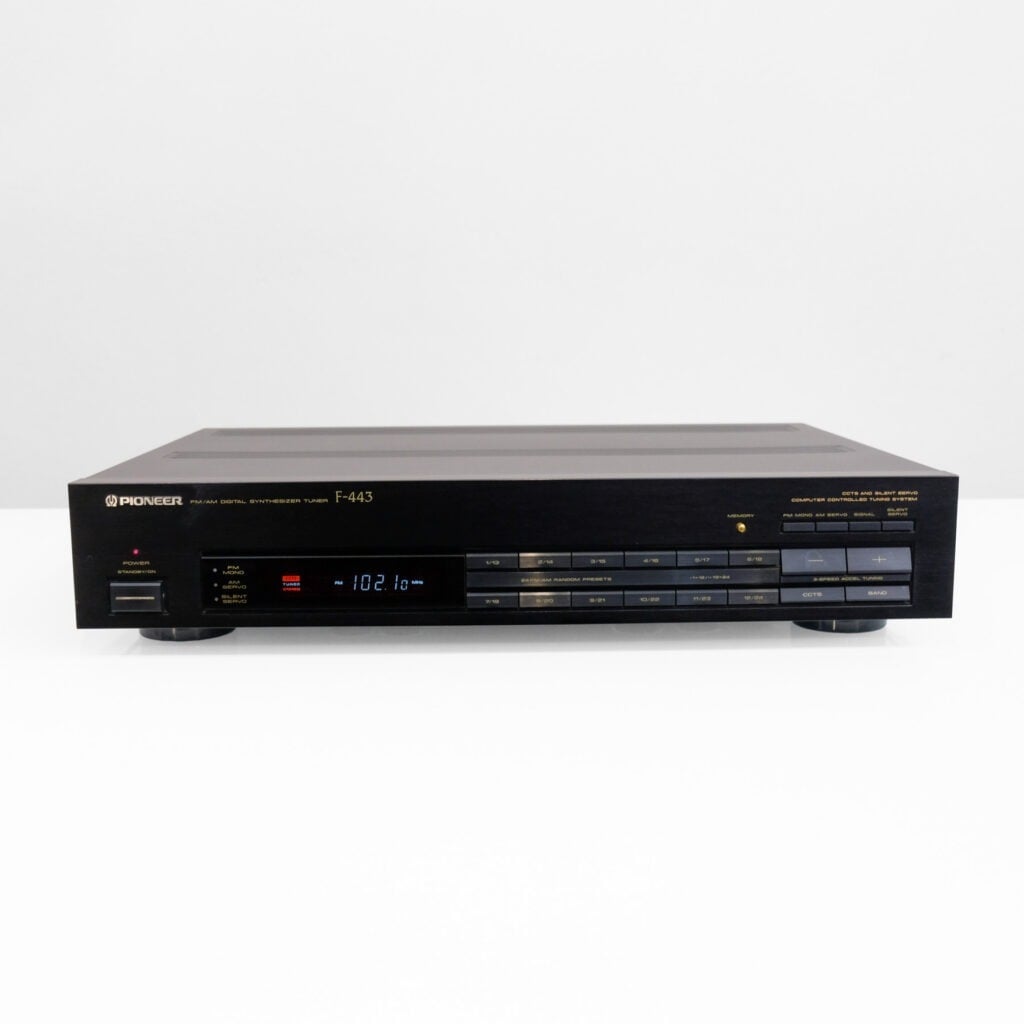 Pioneer F-443