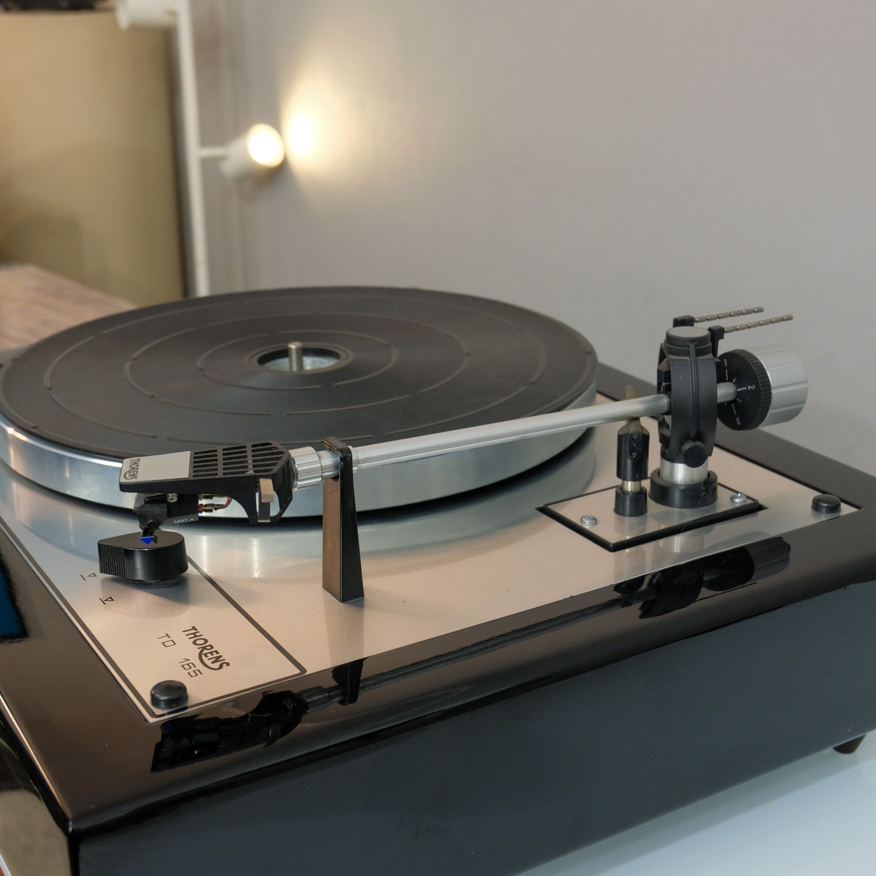 Thorens TD165