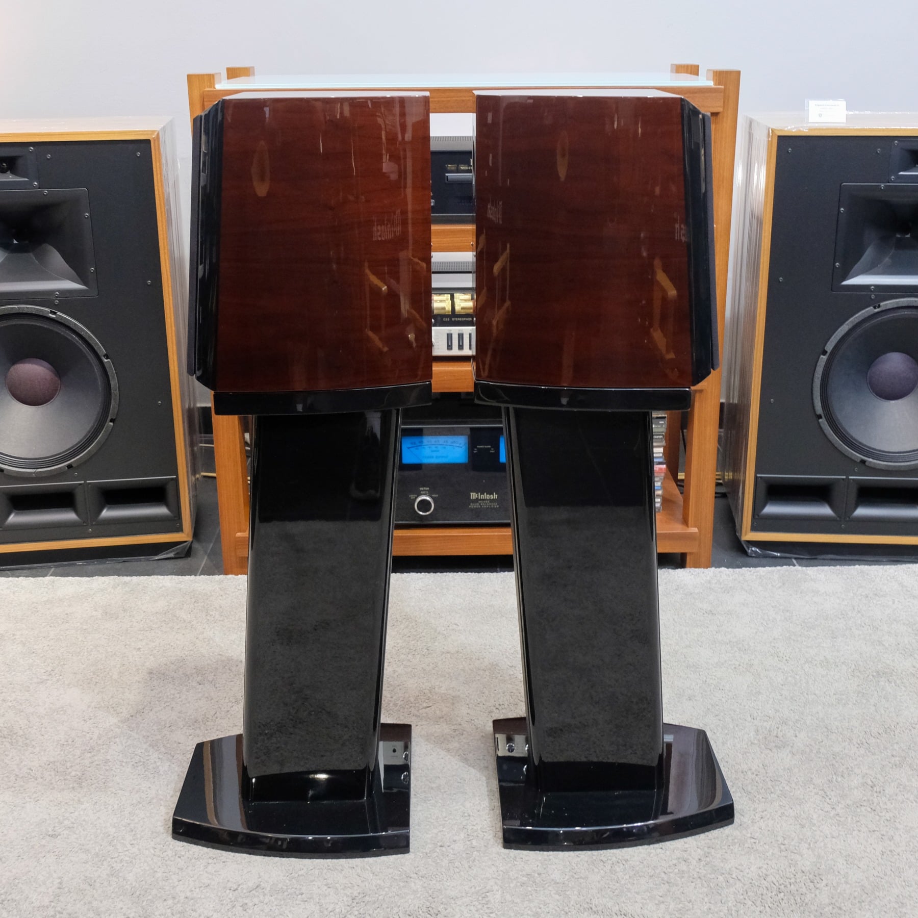 Aurum Cantus V2M con stand
