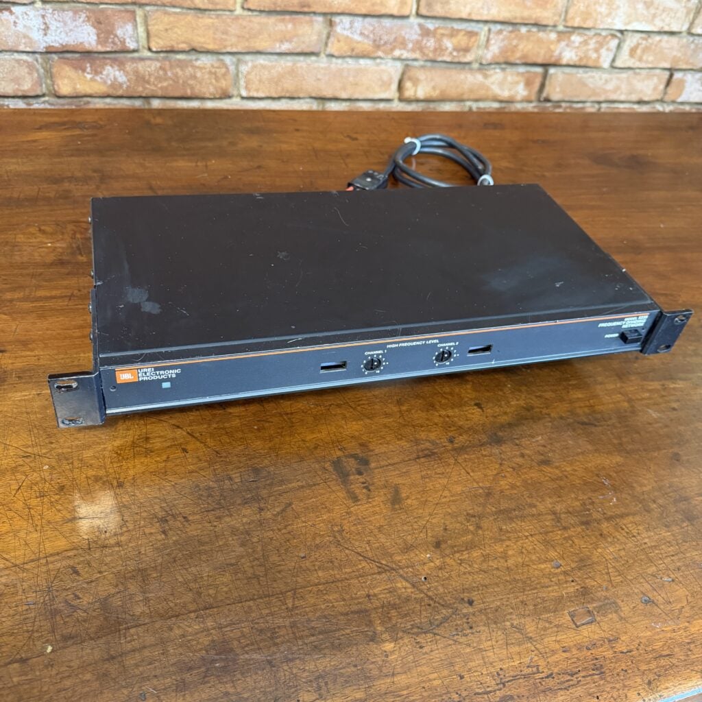 JBL5235