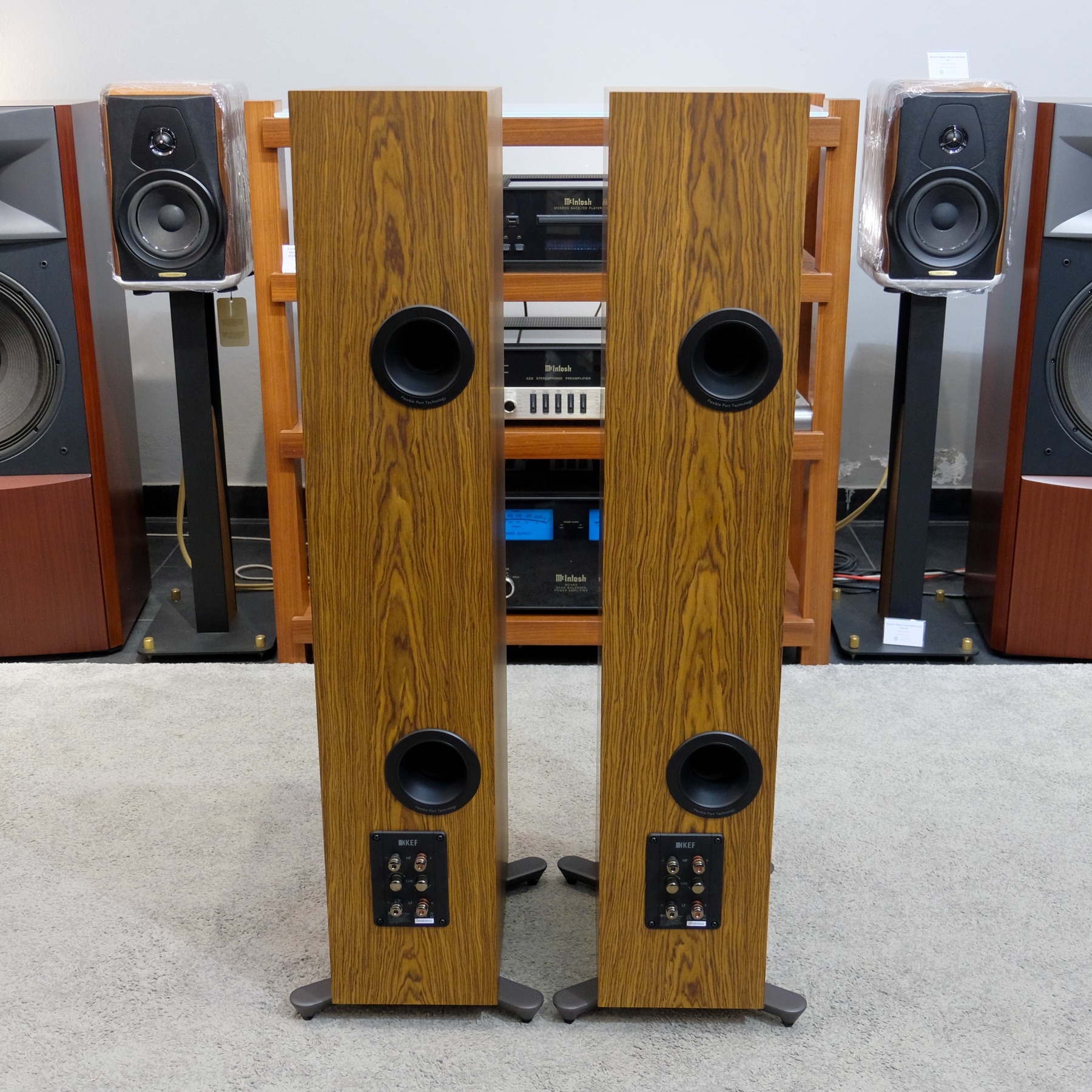 Kef R7 Meta