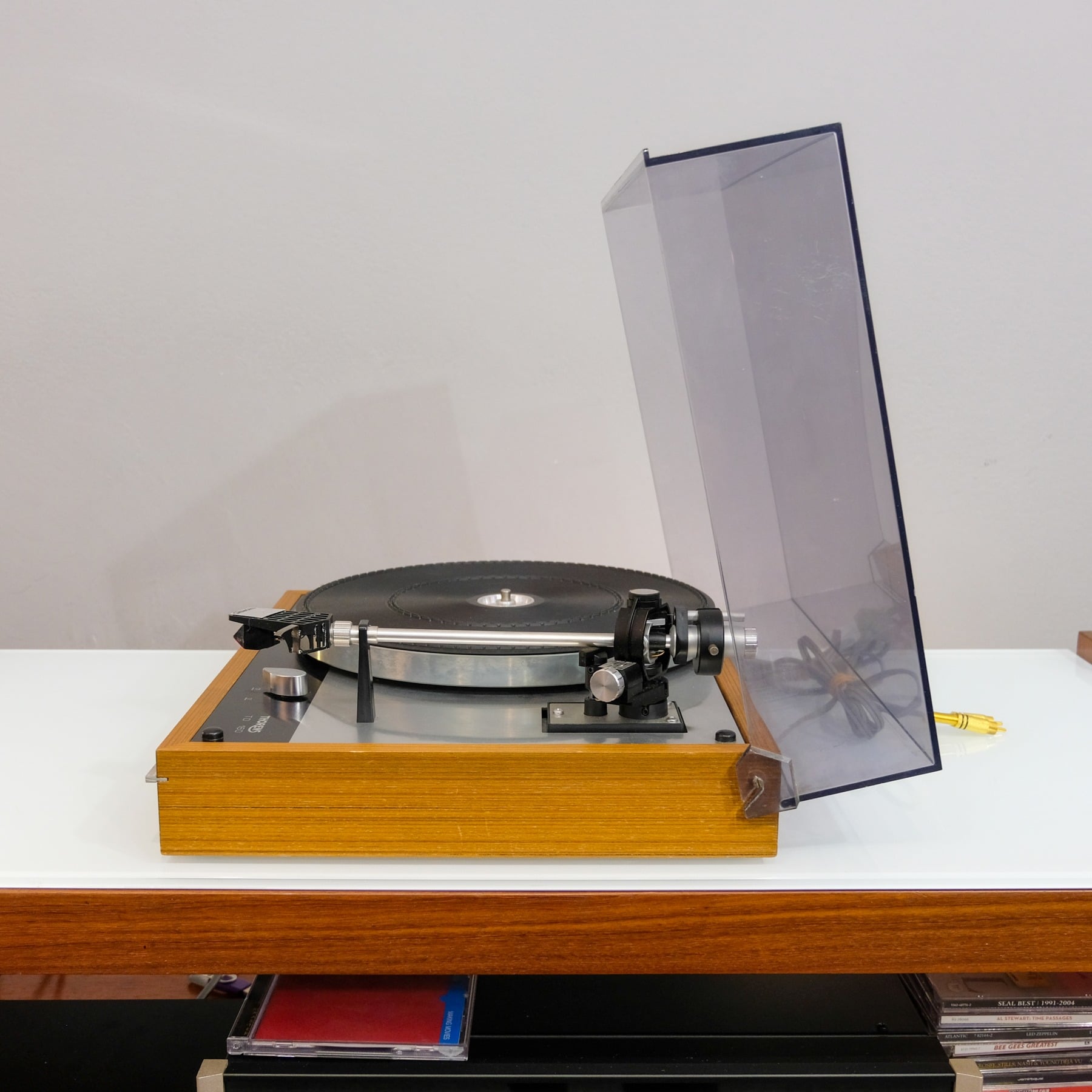 Thorens TD160