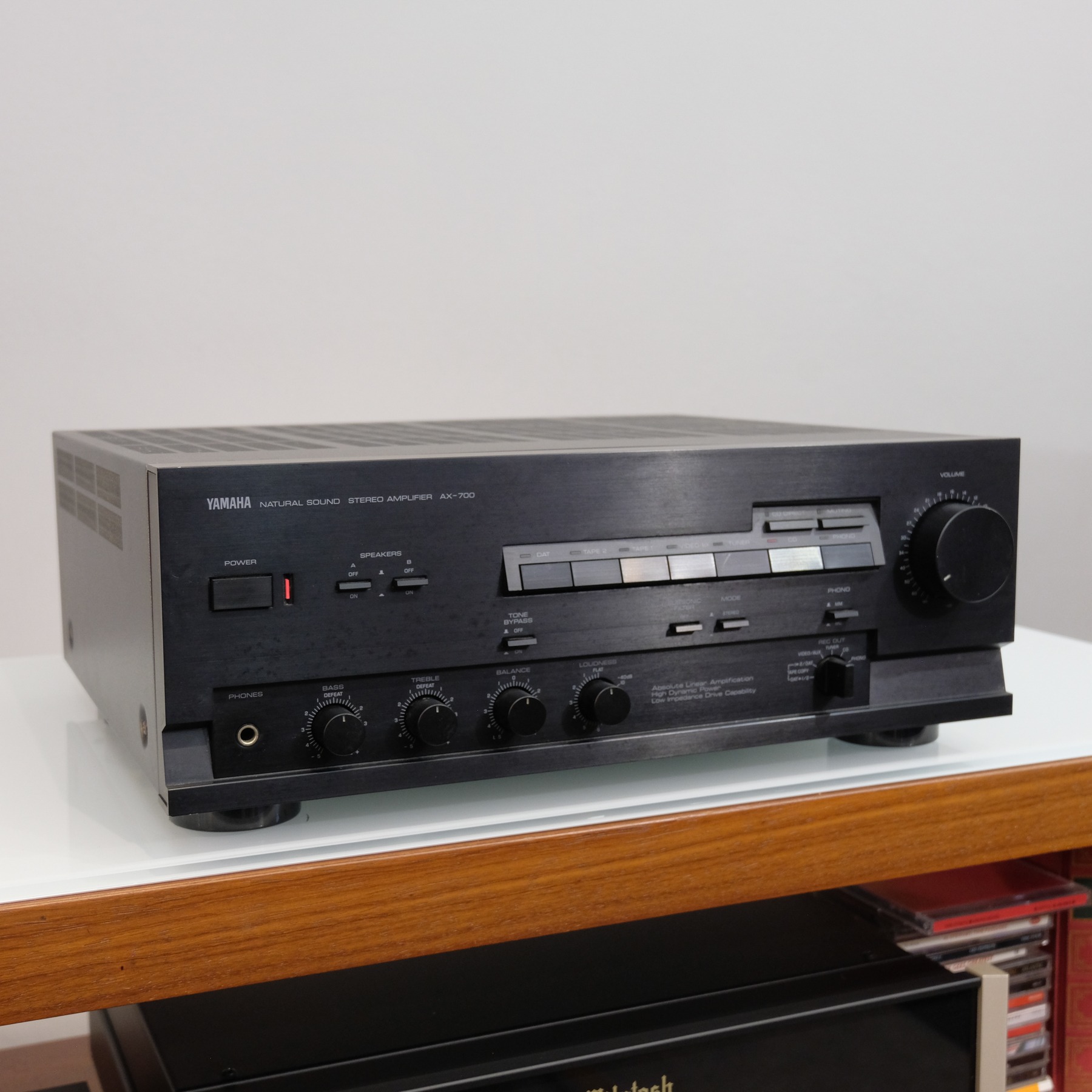 Yamaha AX-700