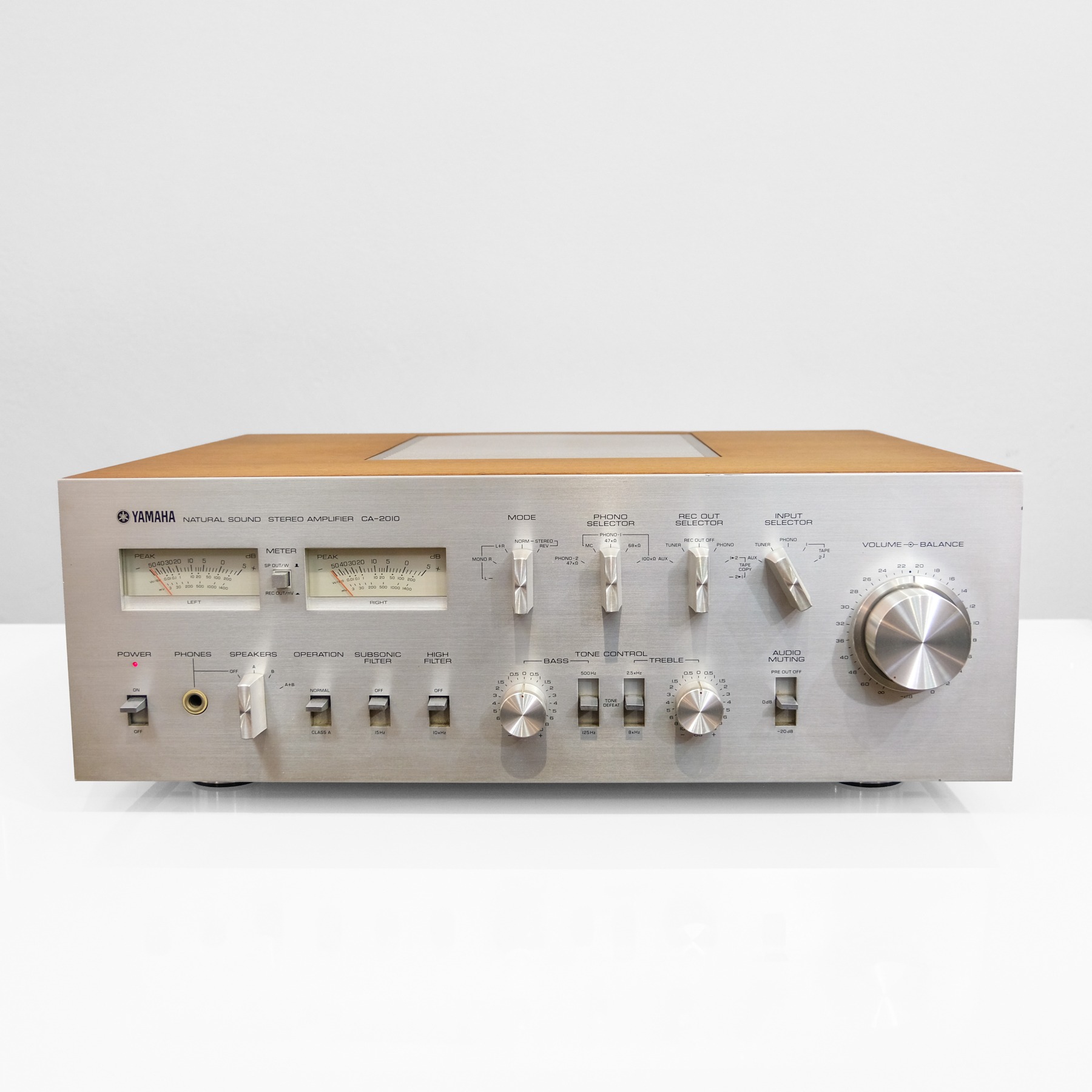 Yamaha CA-2010