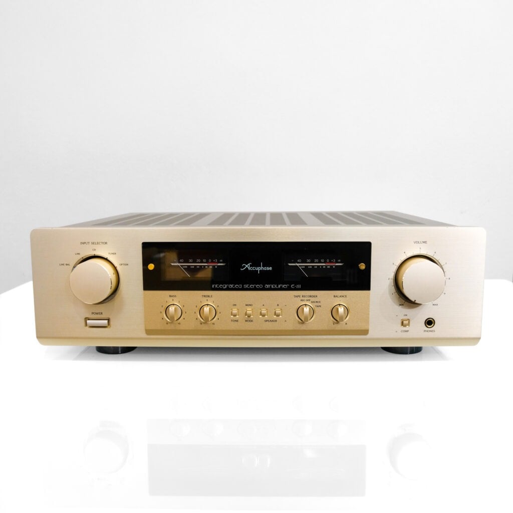 Accuphase E-211