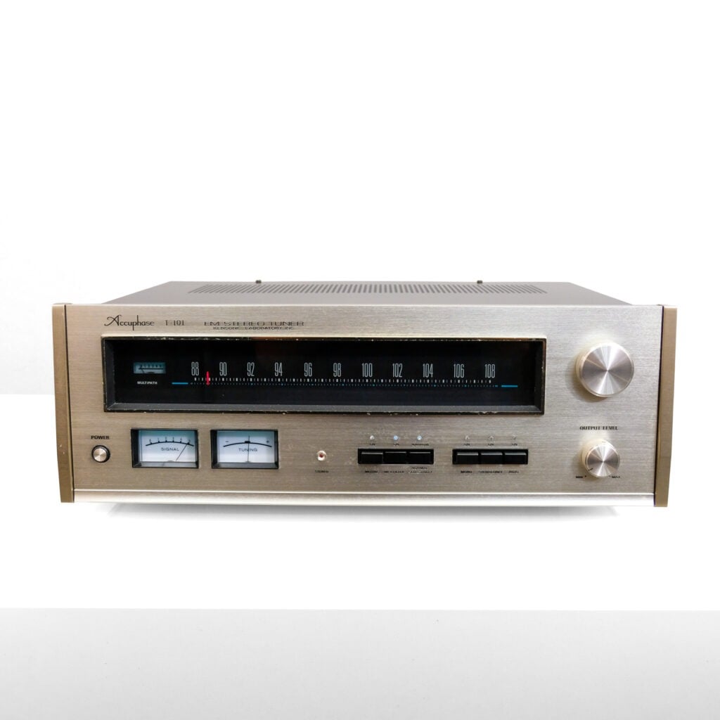 Accuphase T-101